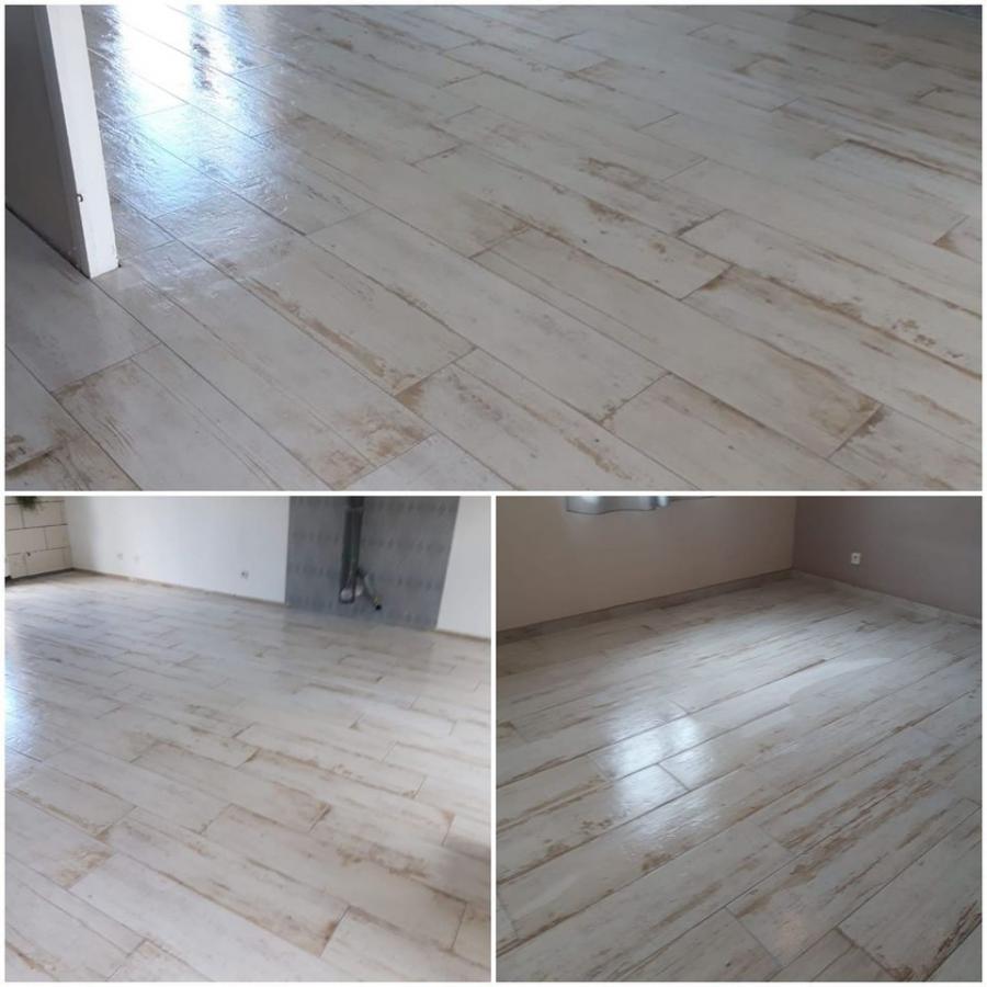 Pose carrelage imitation parquet